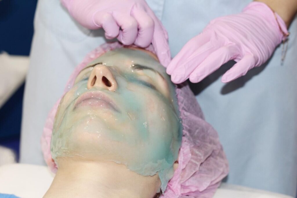 Hydrogel Facial