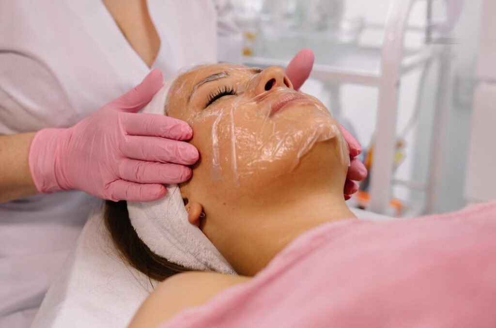 Hydrogel Facial