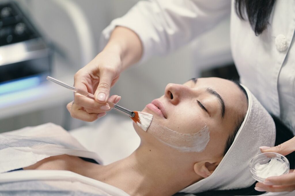 Hydrogel Facial